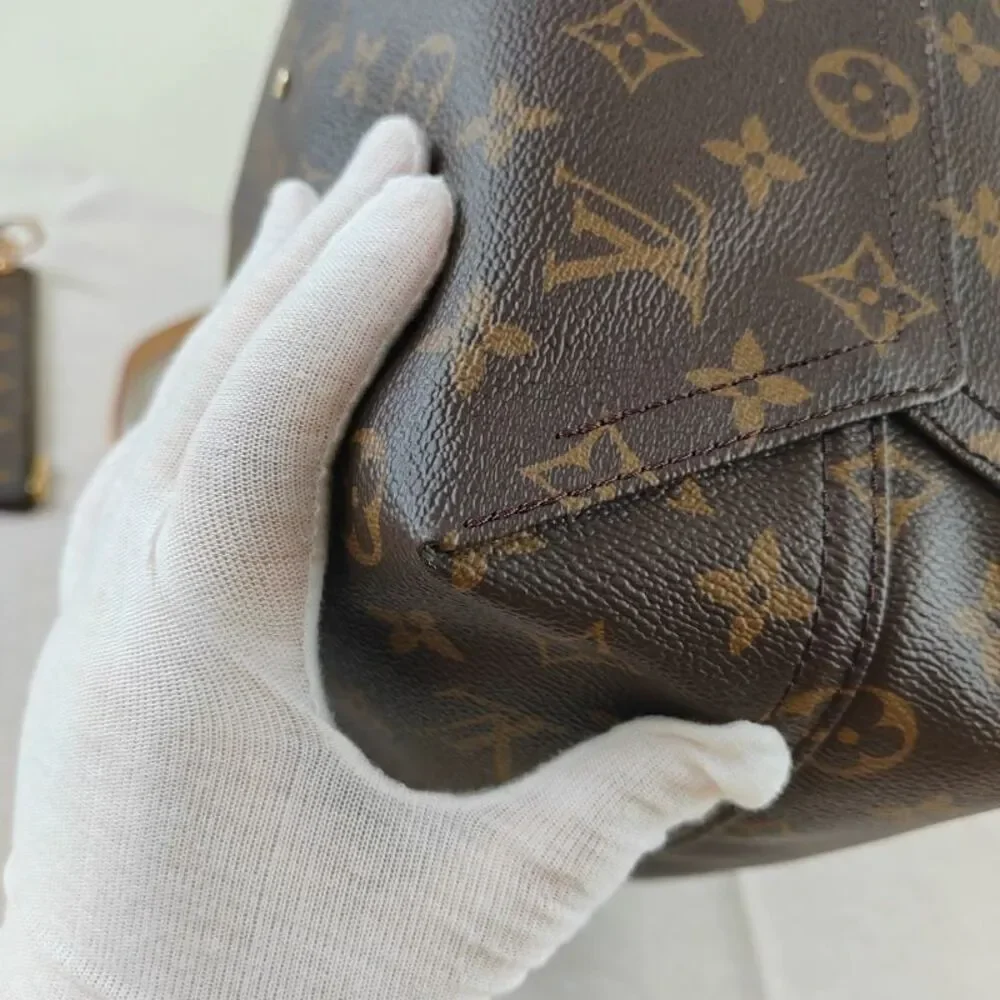 Louis Vuitton Women Pre-Loved Bag Very Good Condition